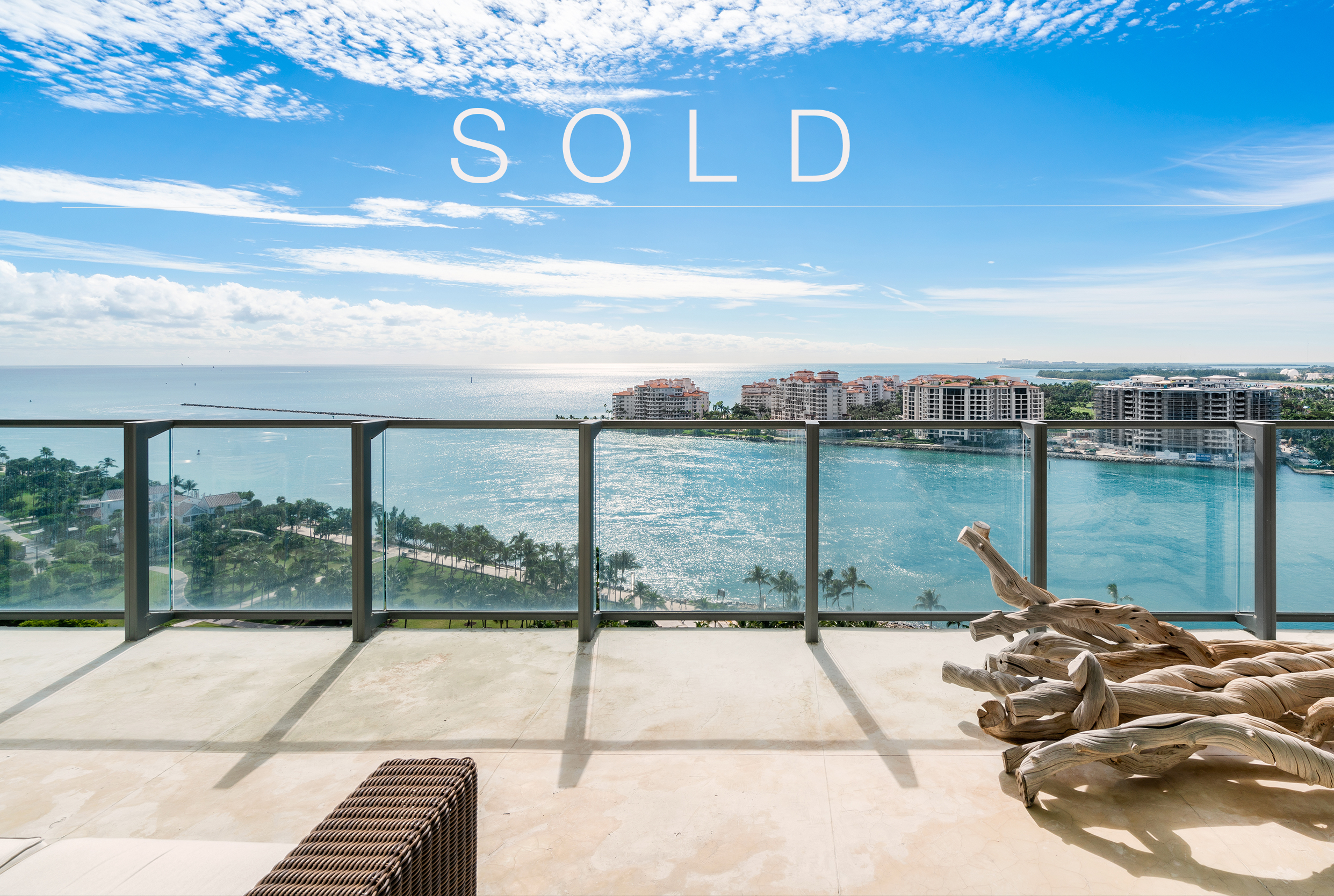 Sold luxury condo at Apogee South Beach by Top Producing Realtor Nelson Gonzalez