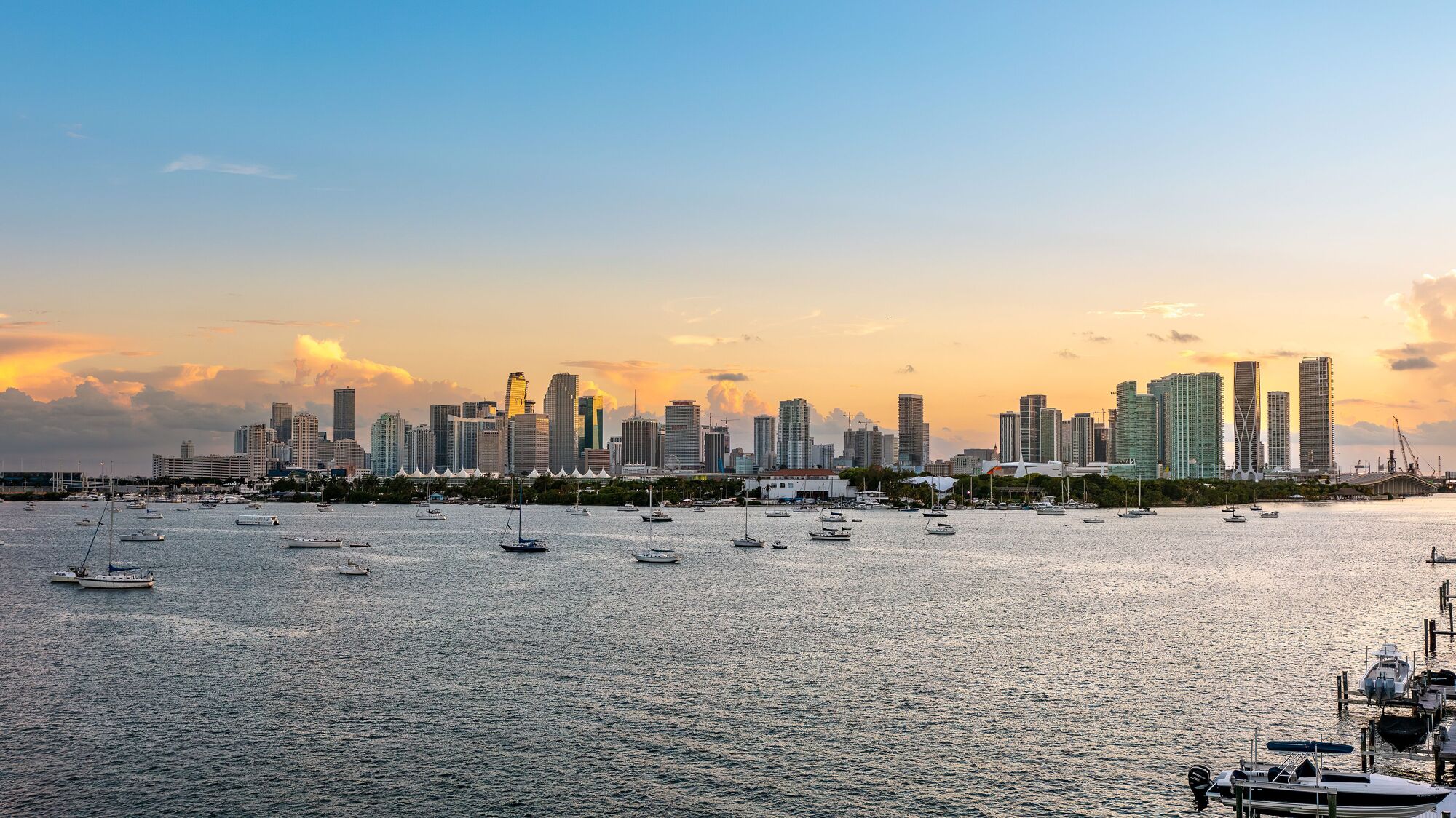 Why Wealthy People and Celebrities Love Buying Real Estate in Miami.
